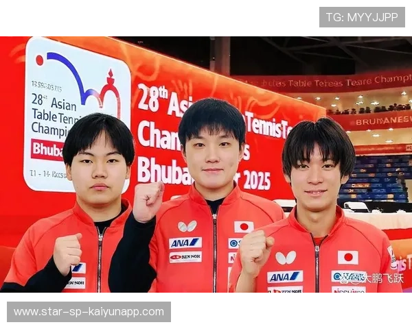 印度乒乓球队在男团比赛中与中国队激战，表现出色。，印度乒乓美女